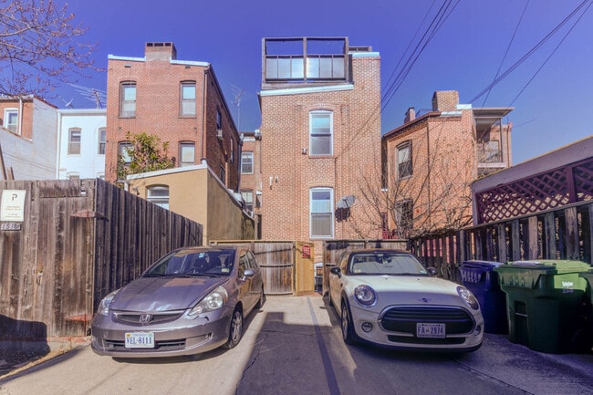 Building Photo - 1516 R St NW
