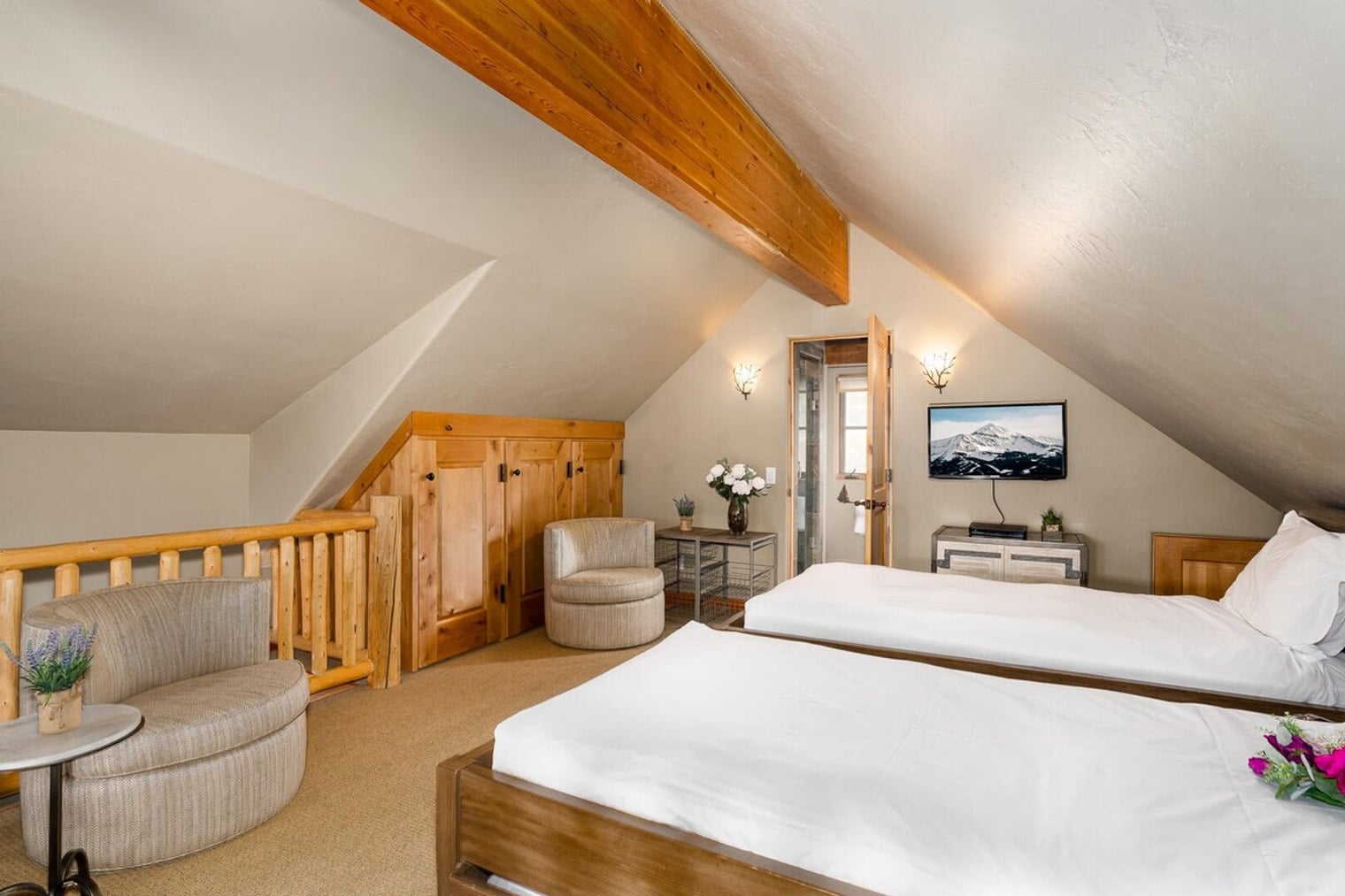 Building Photo - 3 Bandit Way