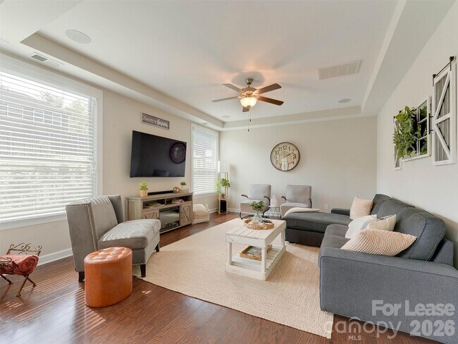 Building Photo - 7121 Toxaway Ln