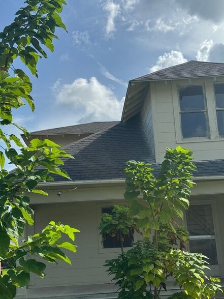 Building Photo - 931 9th Ave