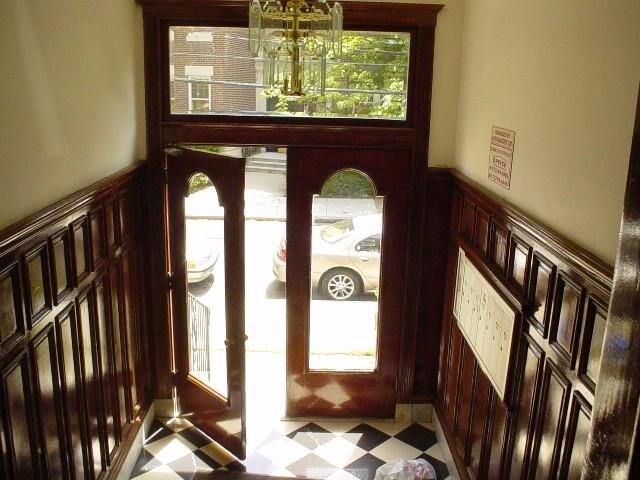 Building Photo - 21 Gibbs St