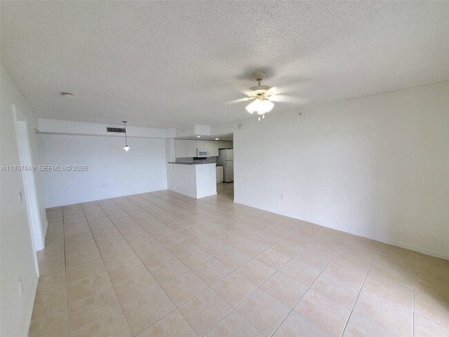 Building Photo - 5041 Wiles Rd