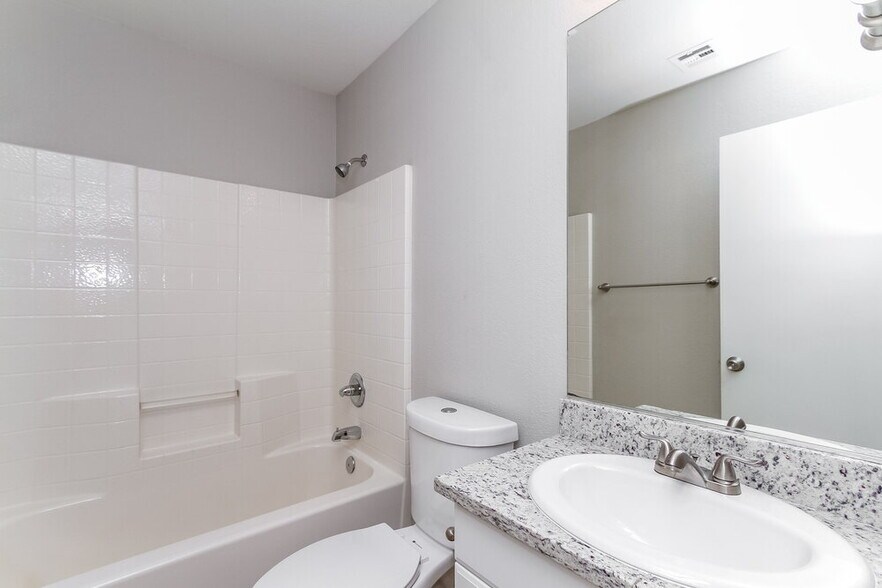 Building Photo - 676 Salt Flats Cir