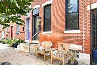 Building Photo - 2225 Taggert St