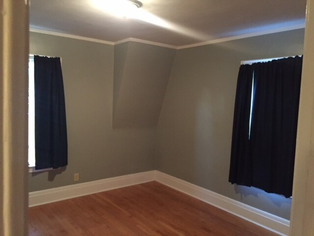 Building Photo - 600 Ulster St