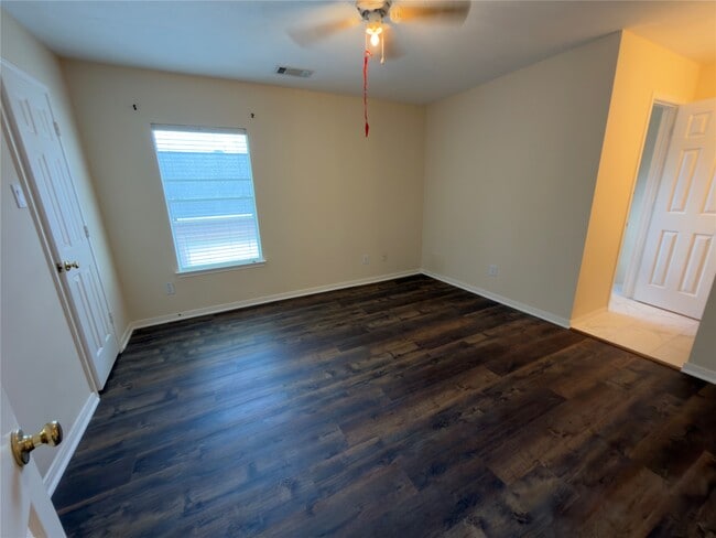 Building Photo - 4110 Royal Plantation Ln