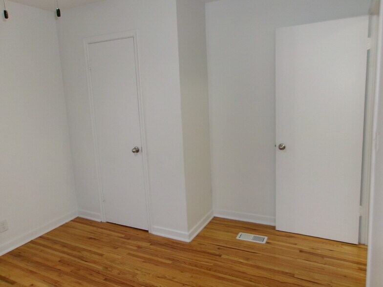 Building Photo - 3444 N 48th St