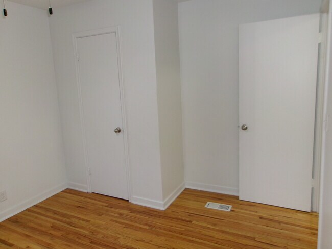 Building Photo - 3444 N 48th St