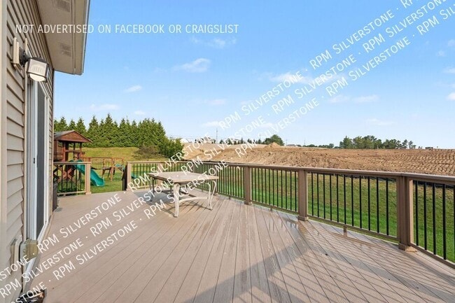 Building Photo - 1235 Ardmore-