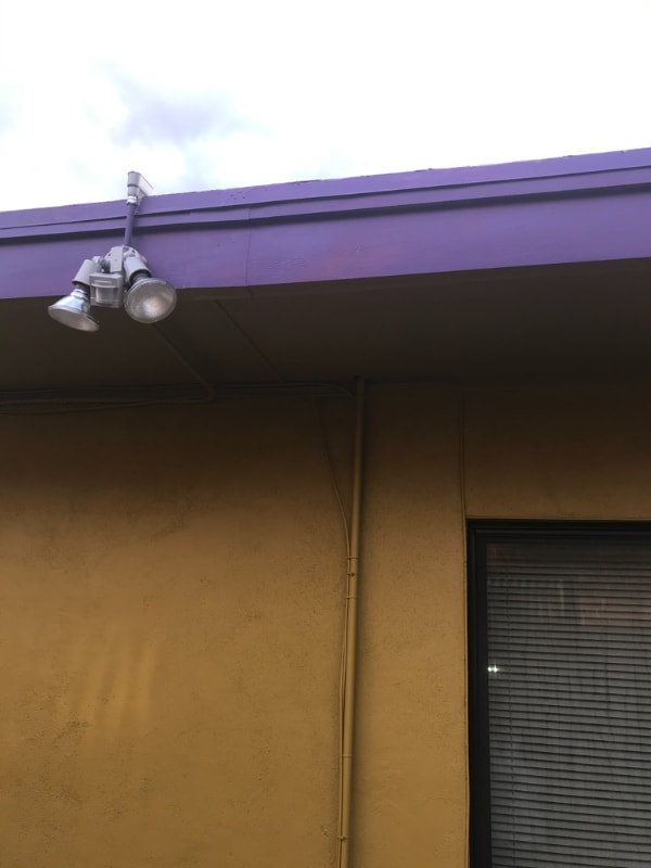 Building Photo - 2128 E 9th St