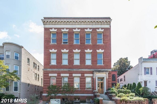 Building Photo - 629 Constitution Ave NE