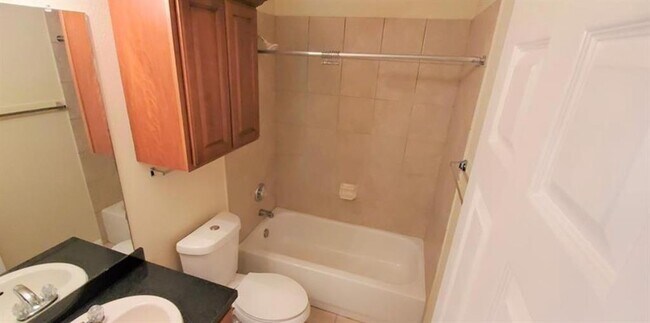 Building Photo - 1408 Bergin Ct