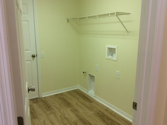 Building Photo - 4254 Whistlewood Cir