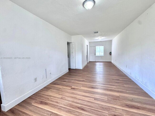 Building Photo - 209 NW 84th St