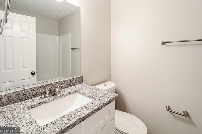 Building Photo - 6793 Creeks Edge Ct
