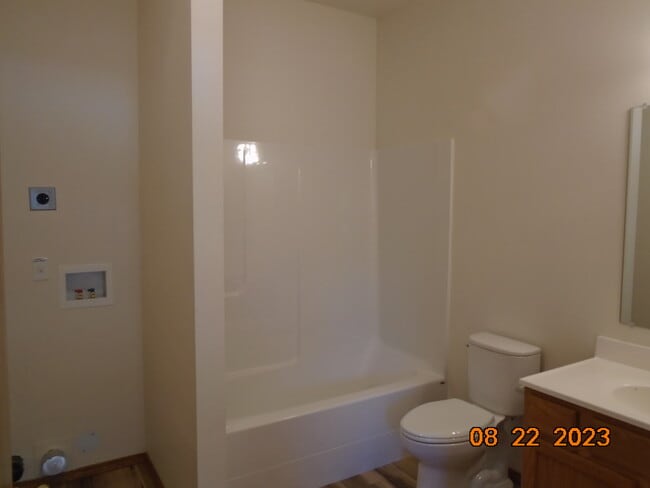 Building Photo - 632 N 4th St