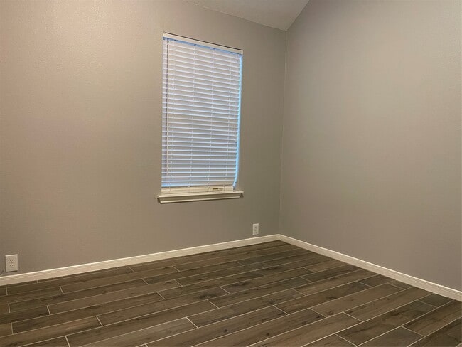 Building Photo - 20803 Lavenderwood Dr