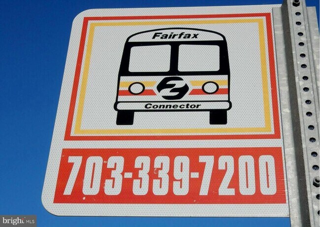 Building Photo - 6312 Chimney Wood Ct