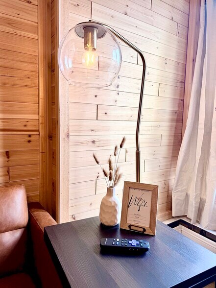 Building Photo - 619 N 8th St