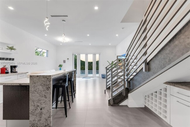 Building Photo - 3055 Carter St