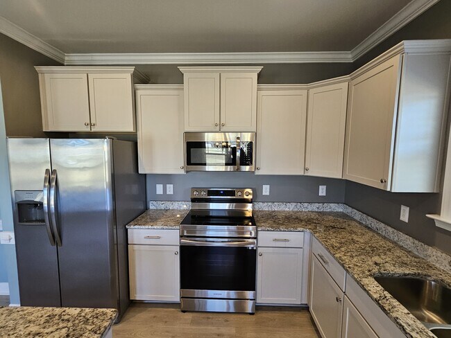 Building Photo - 112 Mergini Dr