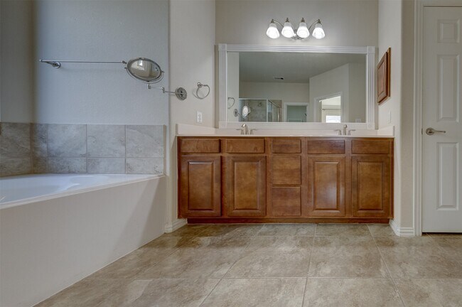 Building Photo - 6118 Havenwood Canyon Ln