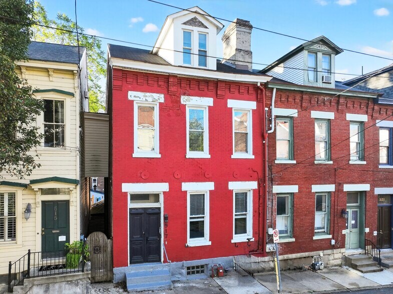 Building Photo - 517 Armandale St