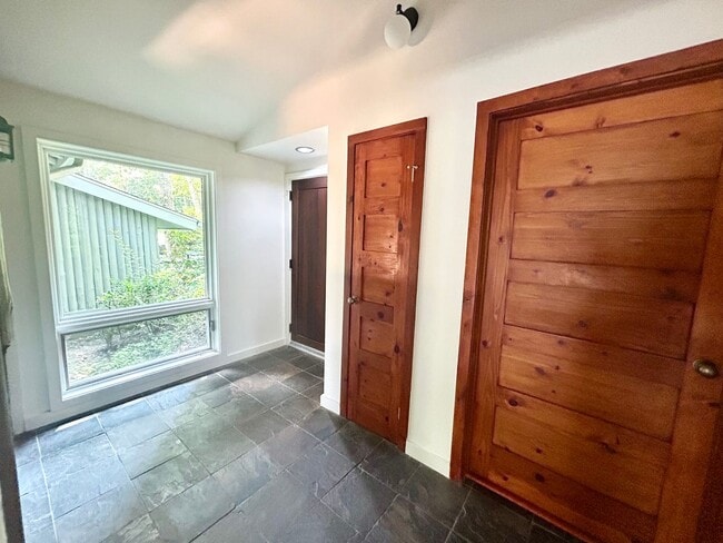 Building Photo - OPEN HOUSE- SUNDAY SEPTEMBER 14TH, 2025 NO...