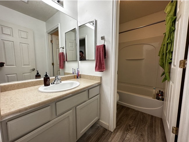 Building Photo - 115 Daybreak Ln