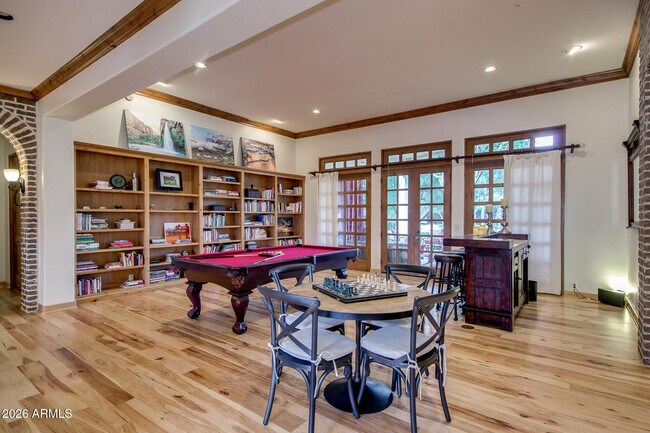 Building Photo - 6526 E Exeter Blvd