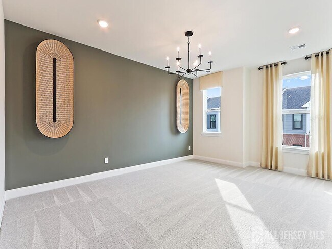 Building Photo - 715 Parker Blvd