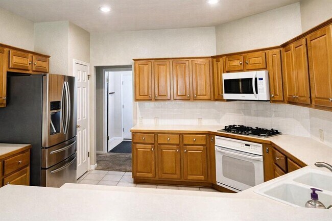 Building Photo - 3112 Burks Ln