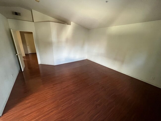 Building Photo - Spacious 4-Bedroom + Office Home in Desirable HOA Community Near New Shopping & Costco