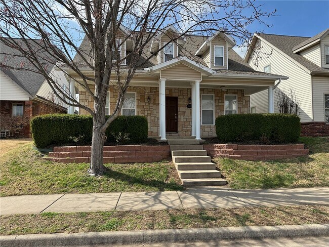 Building Photo - 1403 NE Benjamin Greens