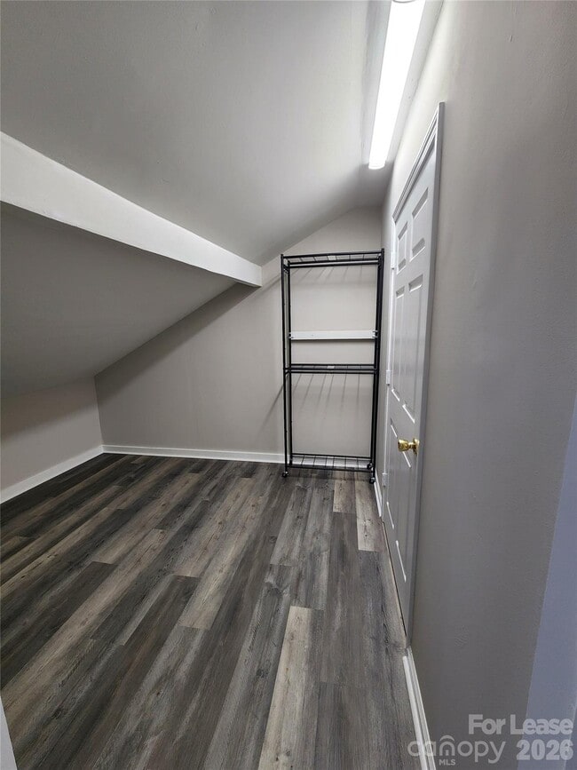 Building Photo - 1126 S Fulton St