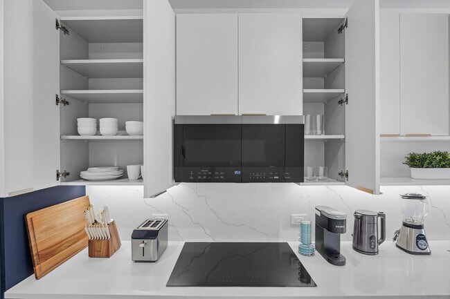 Building Photo - 980 6th Ave