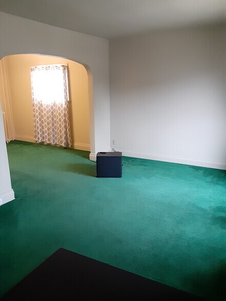 Building Photo - 1801 Cumming Ave