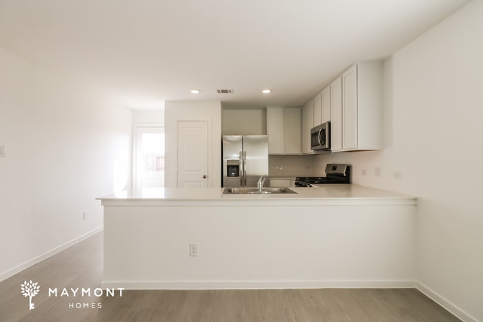 Building Photo - 3004 Majestic Sunrise Dr