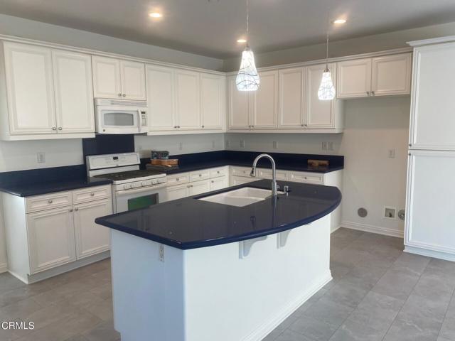 Building Photo - 3630 Dunkirk Dr
