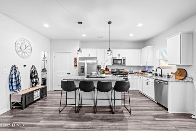 Building Photo - 95 Chestnut St