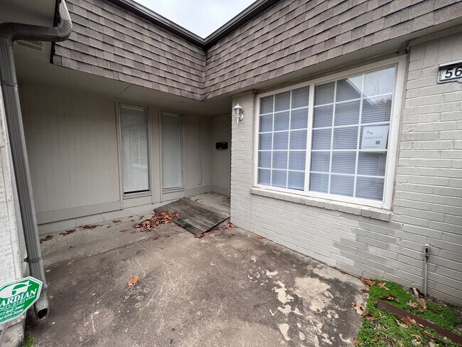 Building Photo - 5629 S Harvard Ct