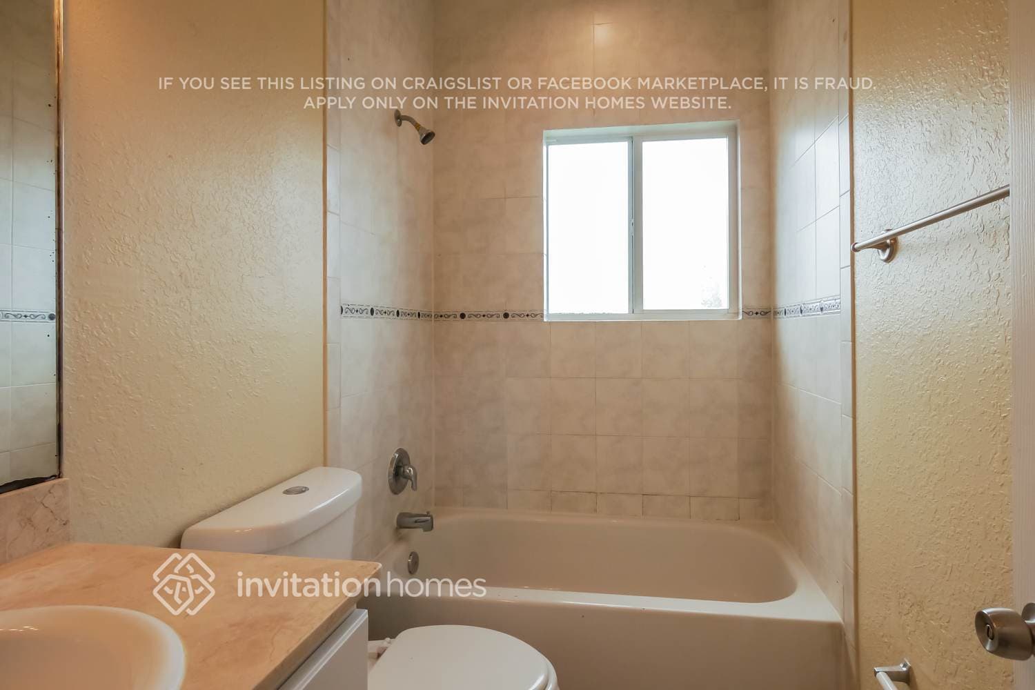 Building Photo - 4551 NW 36th Ct