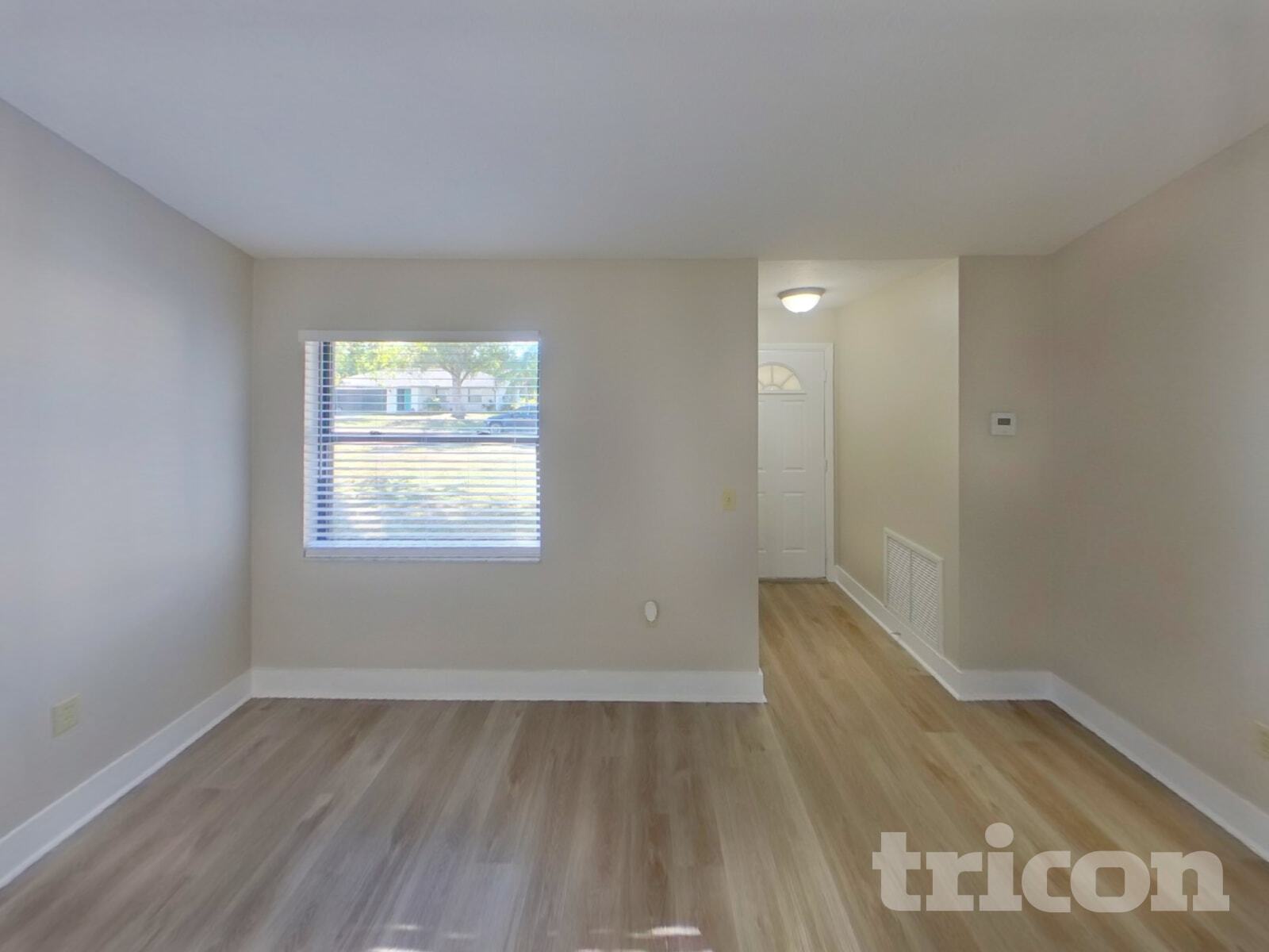 Building Photo - 1074 Deer Hollow Way