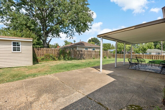 Building Photo - 6532 Summerton Way