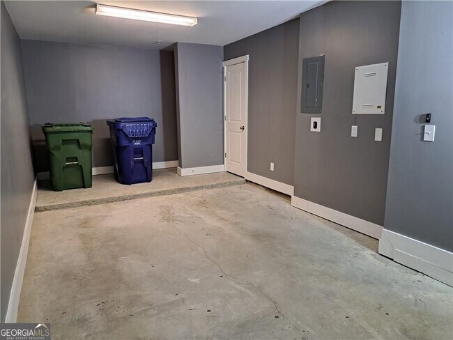 Building Photo - 221 Semel Cir NW