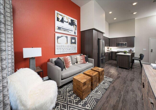 Building Photo - 398 Ortega Ave