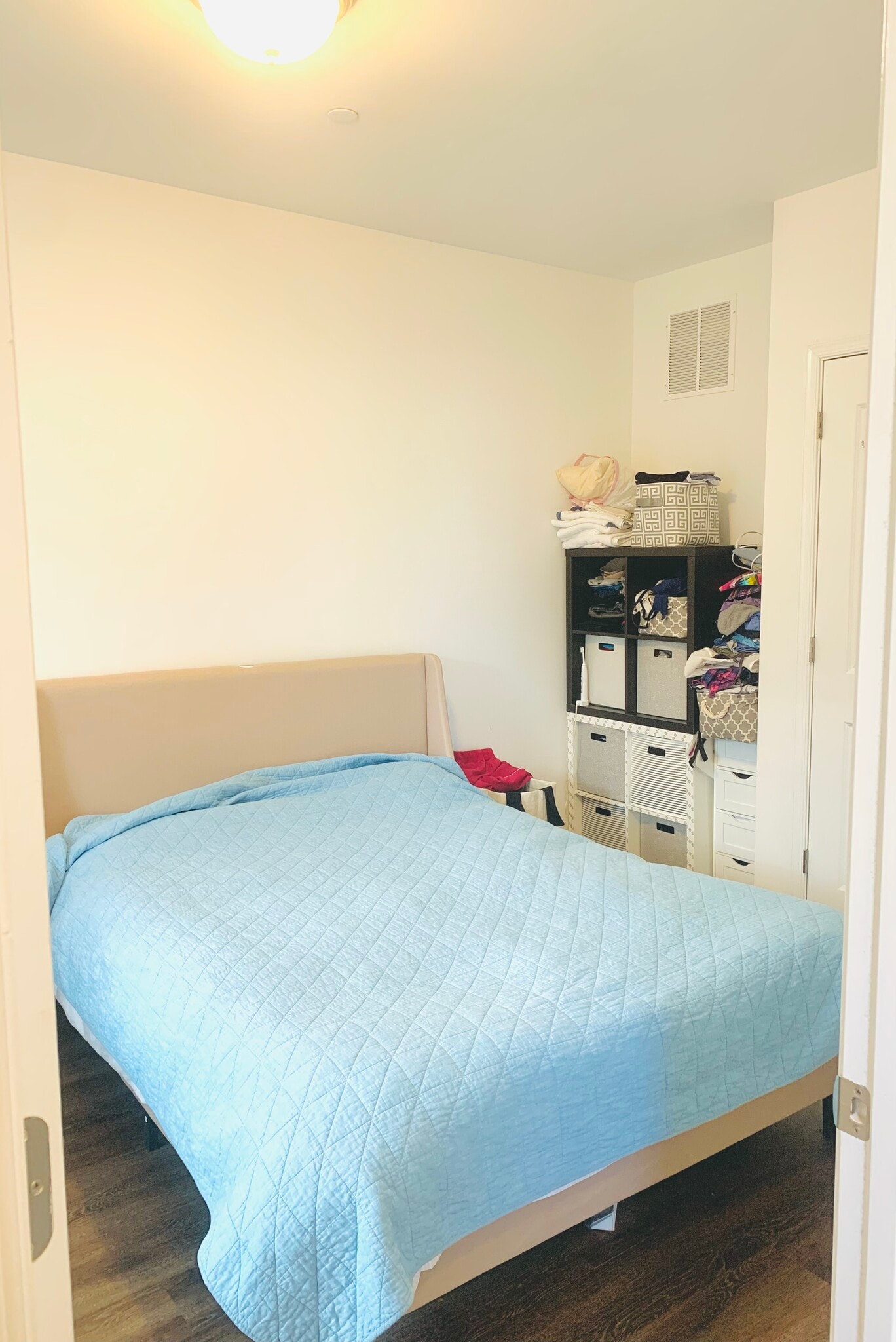 Building Photo - 33 Parkside Ln