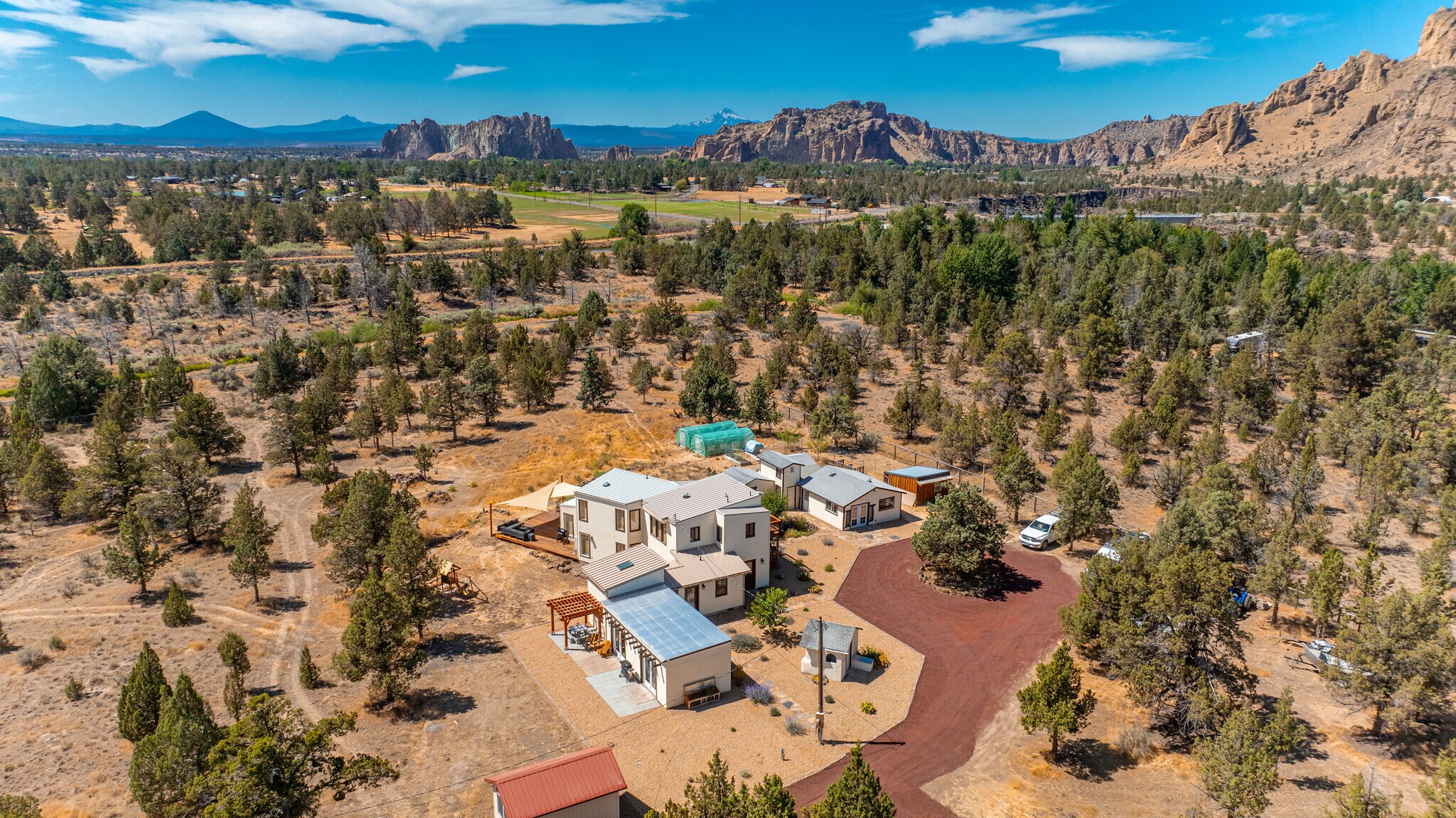 Building Photo - 4455 NE Vaughn Ave