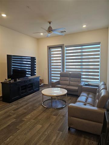 Building Photo - 2700 Old Denton Rd