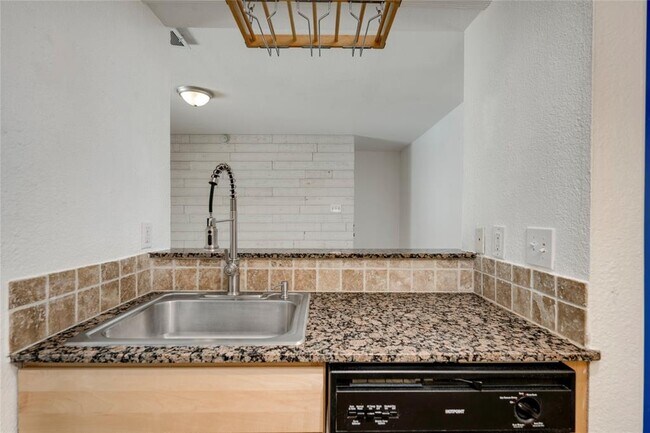 Building Photo - 3627 Menchaca Rd